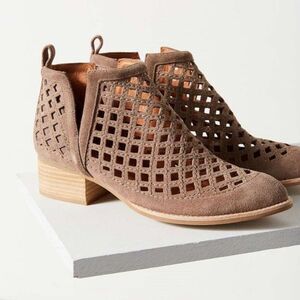 JEFFREY CAMPBELL 6 taggart perforated boot leather tan slit laser cut boot suede